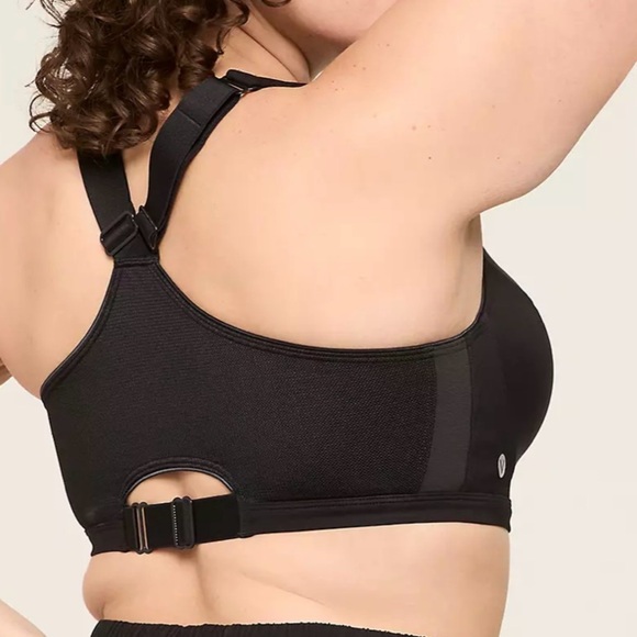 Livi Active Max Support Underwire Bra - Picture 2 of 8